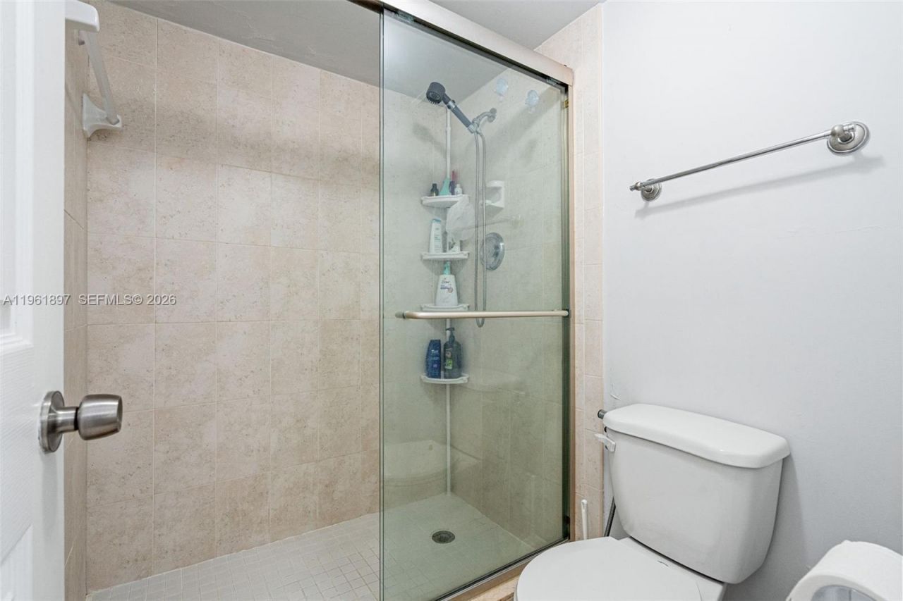 2016 Bay Dr, Unit 203, Miami Beach, FL 33141 Photo