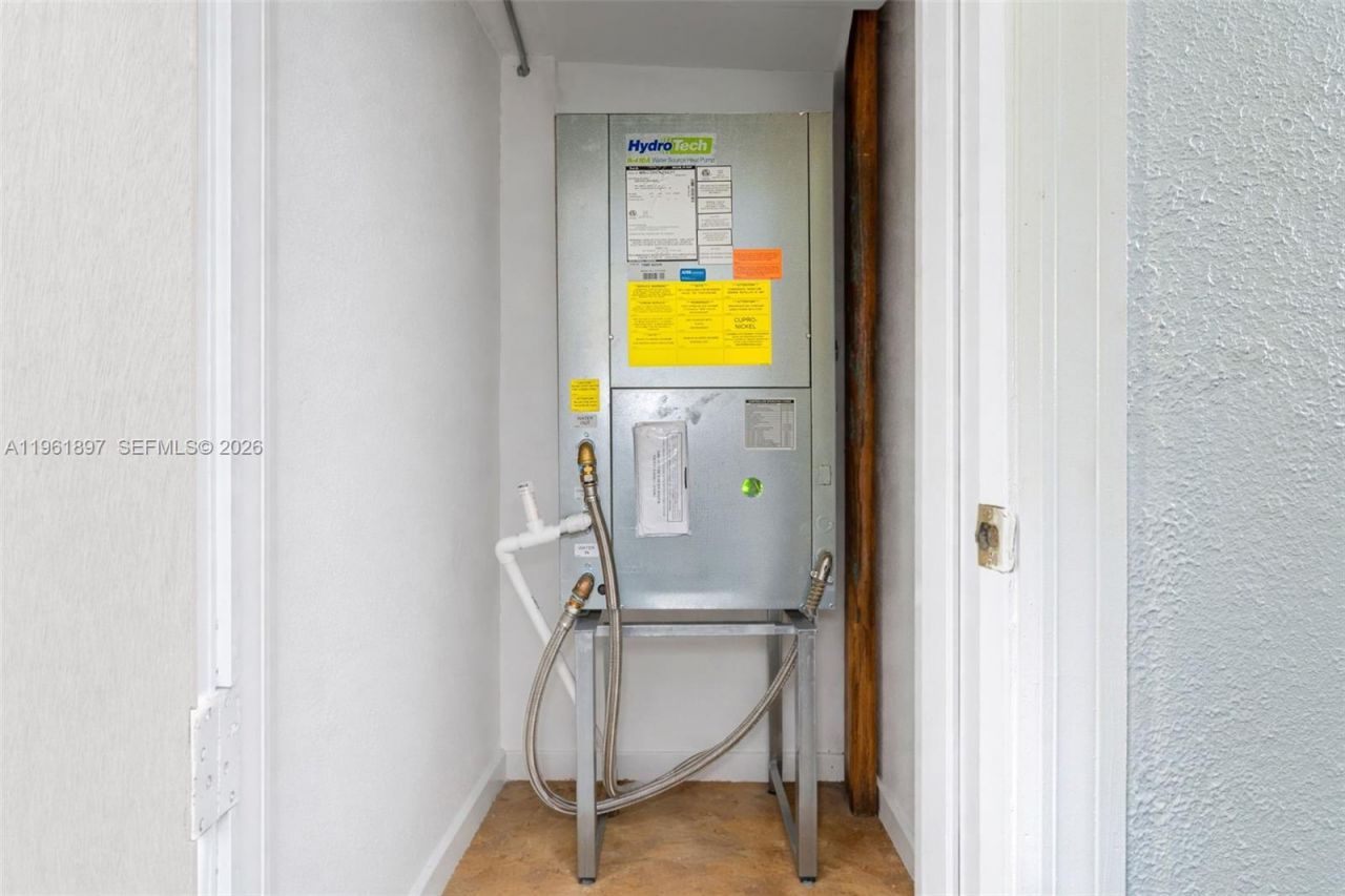 2016 Bay Dr, Unit 203, Miami Beach, FL 33141 Photo