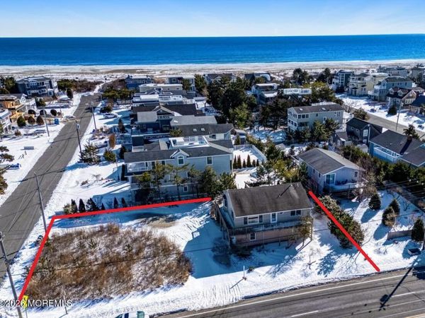 2402 Central Avenue, Barnegat Light, NJ 08006
