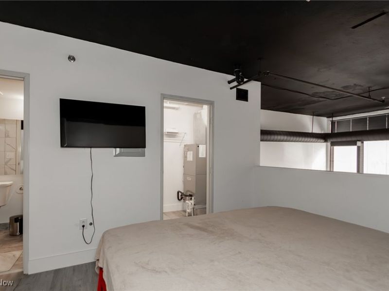 1133 W 9th Street, Unit 120, Cleveland, OH 44113 Photo 15