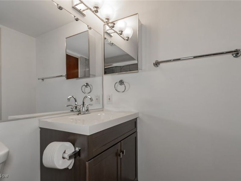 1133 W 9th Street, Unit 120, Cleveland, OH 44113 Photo 19