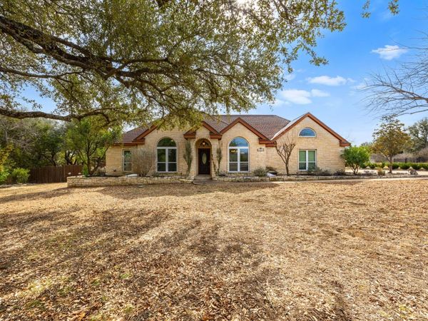 1011 Fountainwood DR, Georgetown, TX 78633