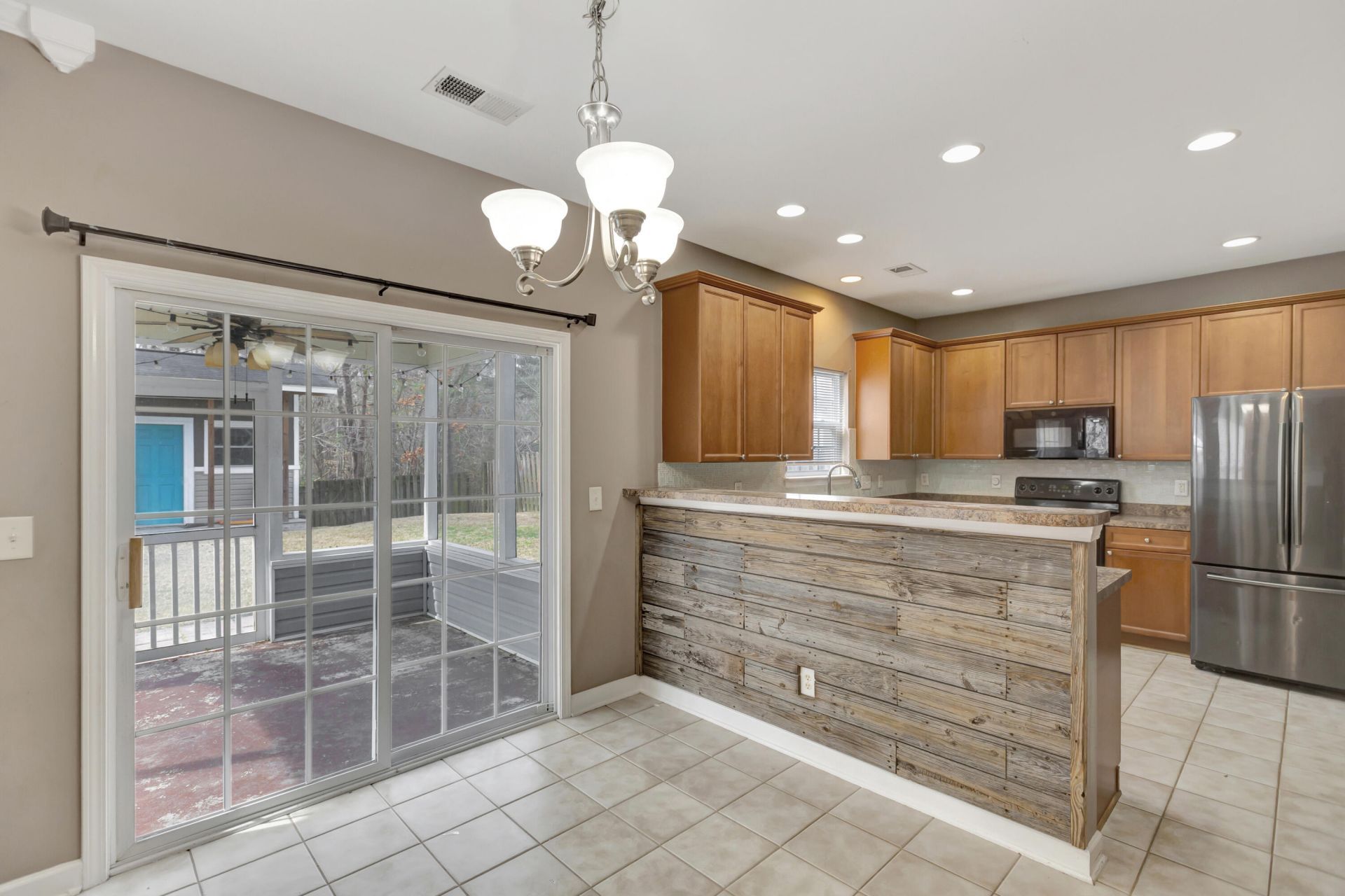 3050 Argyll Drive Photo 8