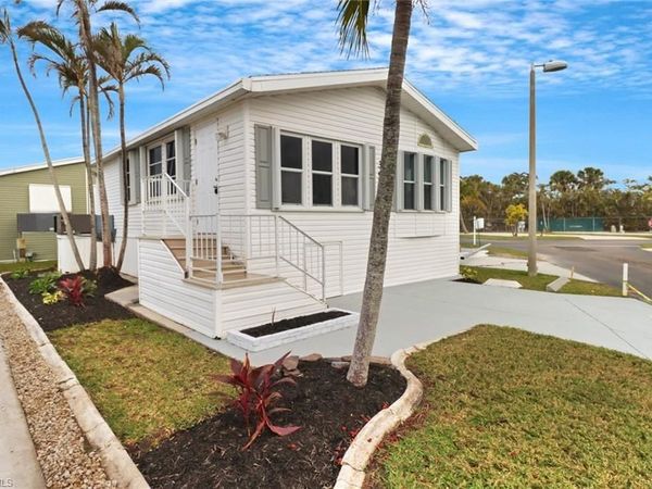 19681 Summerlin RD, Unit 354, FORT MYERS, FL 33908
