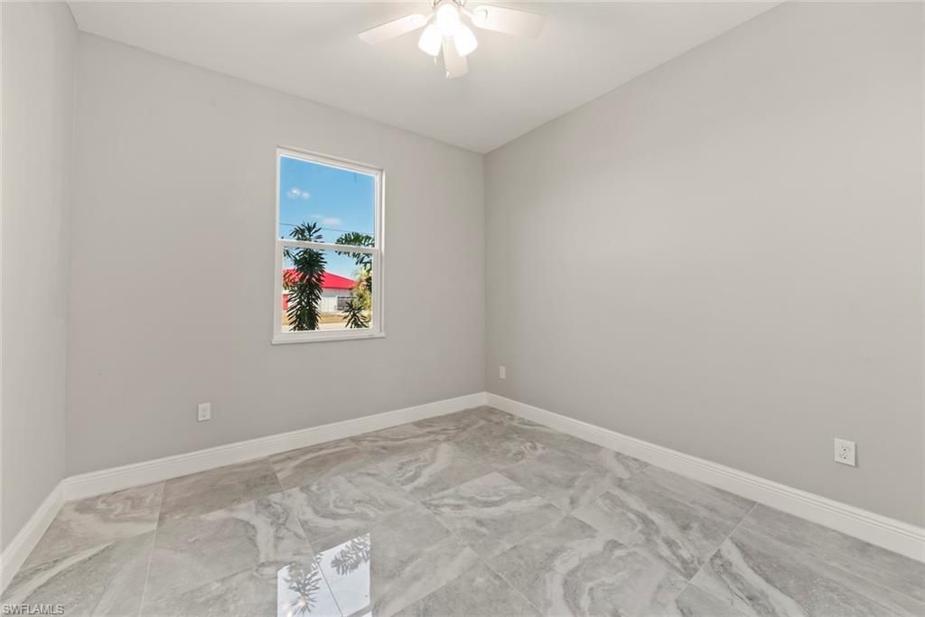 897 Iris Dr, North Fort Myers, FL 33903 Photo