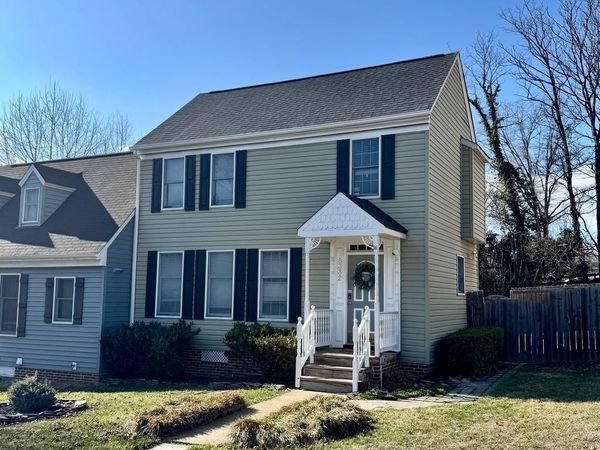 8332 MAUZY SQUARE, MARSHALL, VA 20115