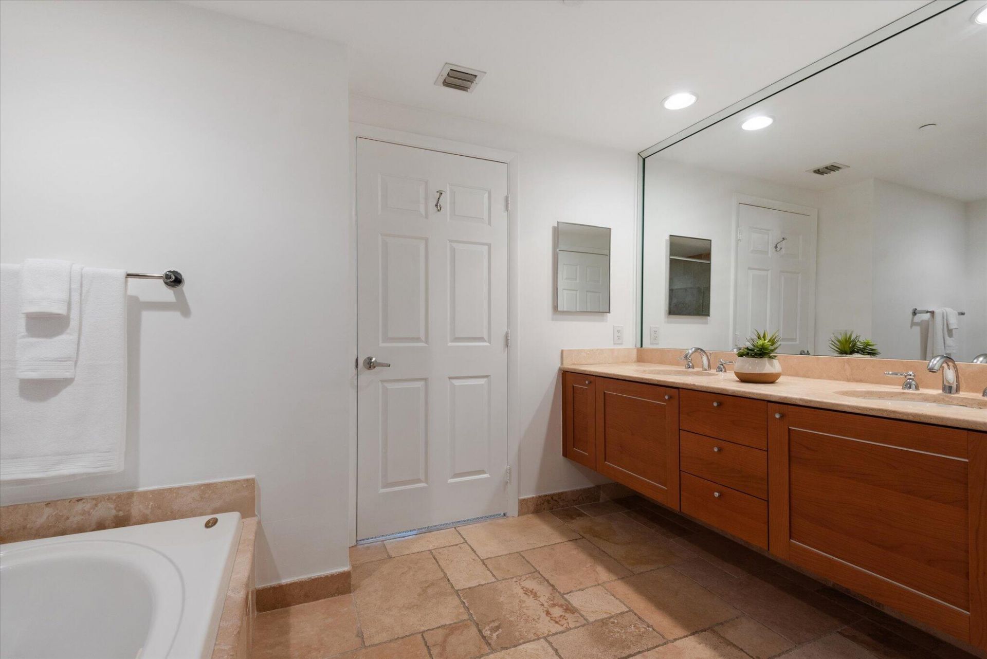 1819 SE 17th Street, Unit 901, Fort Lauderdale, FL 33316 Photo