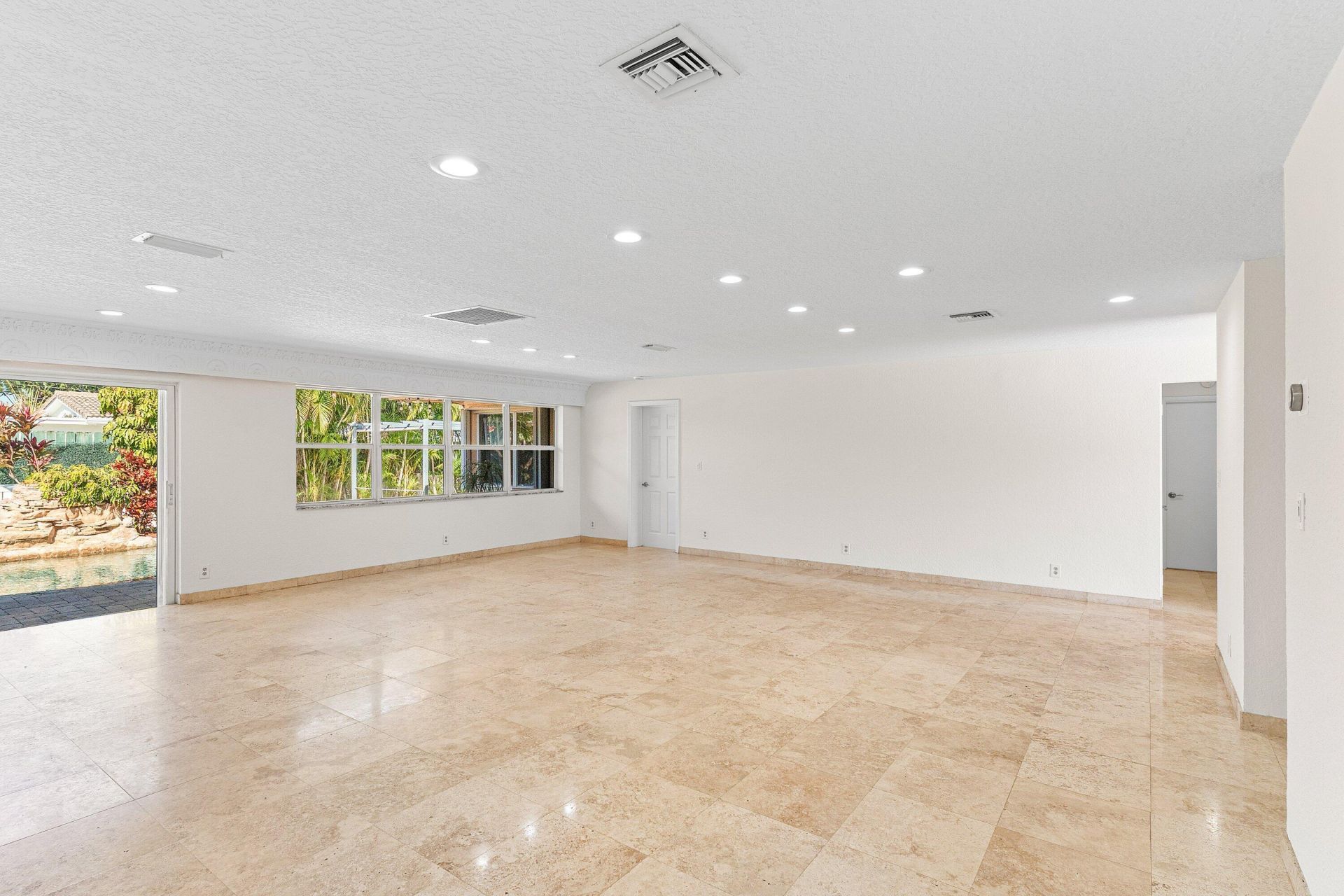 451 NE 25th Terrace, Boca Raton, FL 33431 Photo