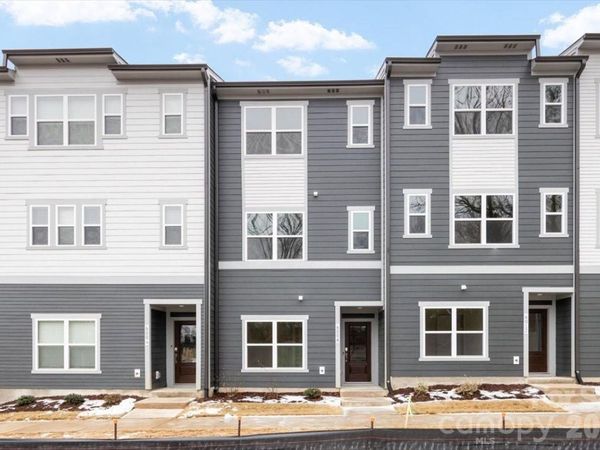 6008 Pivot Court, Charlotte, NC 28205