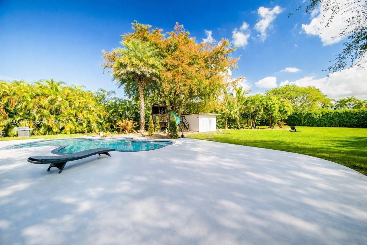 241 SW 129th Ave, Miami, FL 33184 Photo