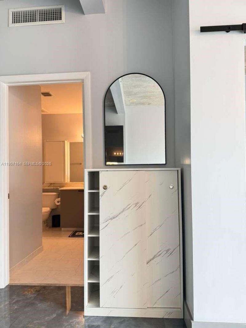 234 NE 3rd St, Unit 1003, Miami, FL 33132 Photo