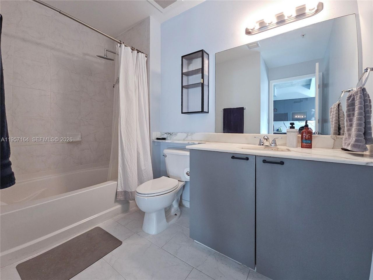 234 NE 3rd St, Unit 1003, Miami, FL 33132 Photo