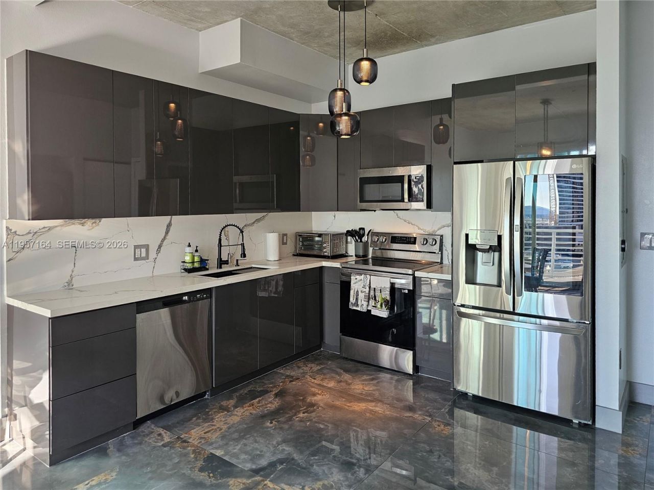 234 NE 3rd St, Unit 1003, Miami, FL 33132 Photo