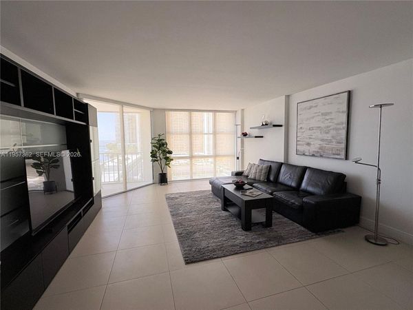 1865 Brickell Ave, Unit A810, Miami, FL 33129