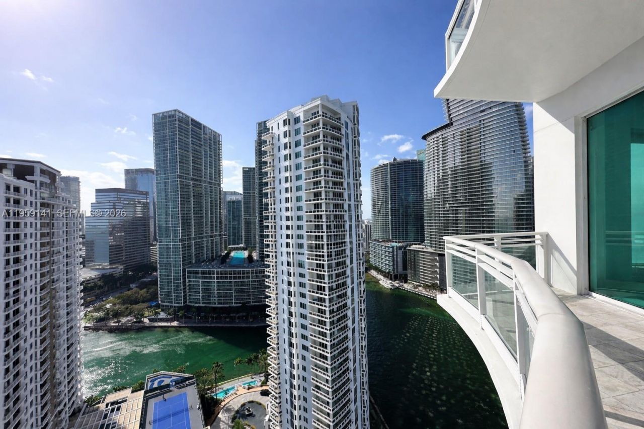 900 Brickell Key Blvd , Unit 2405, Miami, FL 33131 Photo