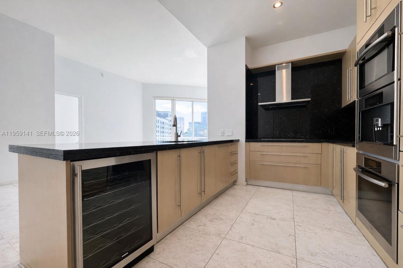 900 Brickell Key Blvd , Unit 2405, Miami, FL 33131 Photo