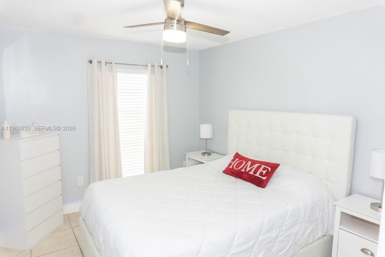 6190 W 19th Ave, Unit 201, Hialeah, FL 33012 Photo