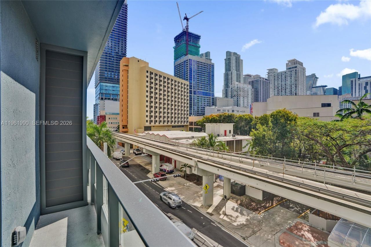 121 NE 5th Street, Unit 401B, Miami, FL 33132 Photo