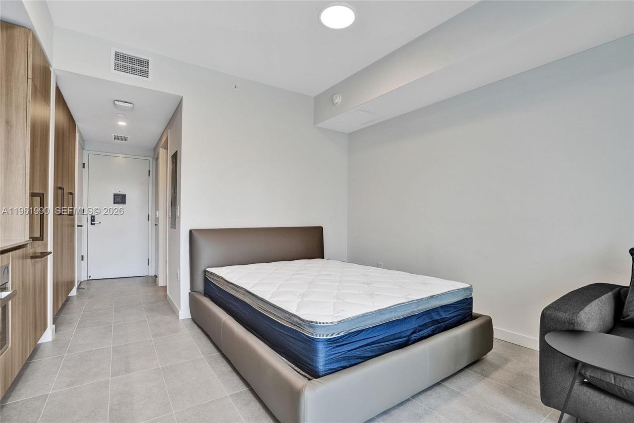 121 NE 5th Street, Unit 401B, Miami, FL 33132 Photo