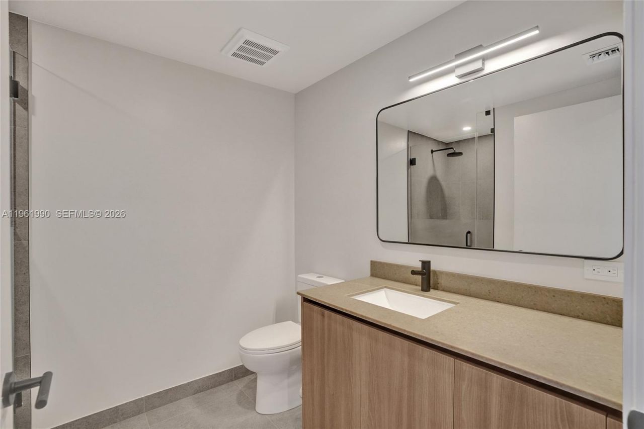 121 NE 5th Street, Unit 401B, Miami, FL 33132 Photo