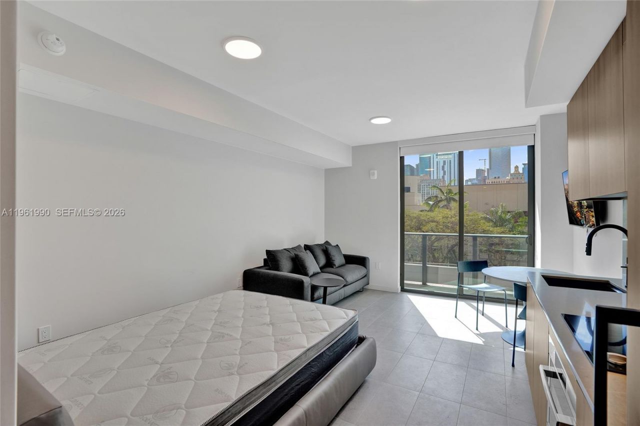 121 NE 5th Street, Unit 401B, Miami, FL 33132 Photo