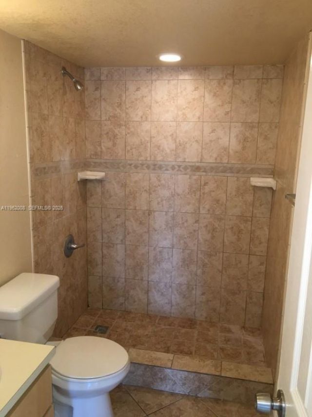 1403 S Liberty Ave, Unit 1403G, Homestead, FL 33034 Photo