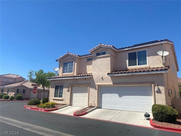 52 Belle Springs Avenue , Las Vegas, NV 89123