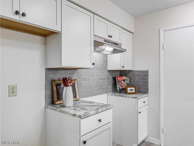 2550 Chamberlain Road, Unit B-4, Fairlawn, OH 44333 Photo 11