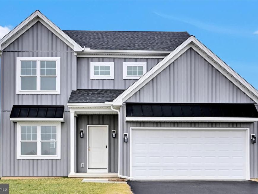 256 Pilgrim Drive, Lancaster, PA 17603 Main Photo