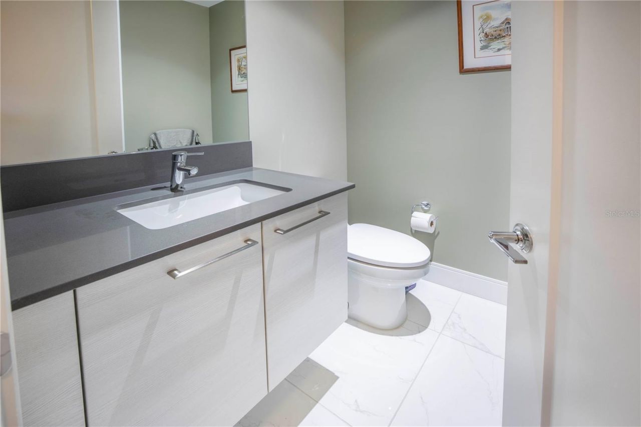 100 1st Avenue N, Unit 1804, Saint Petersburg, FL 33701 Photo