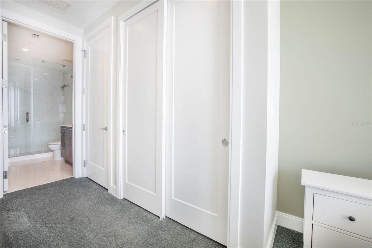 100 1st Avenue N, Unit 1804, Saint Petersburg, FL 33701 Photo