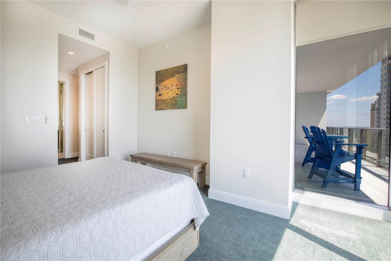 100 1st Avenue N, Unit 1804, Saint Petersburg, FL 33701 Photo