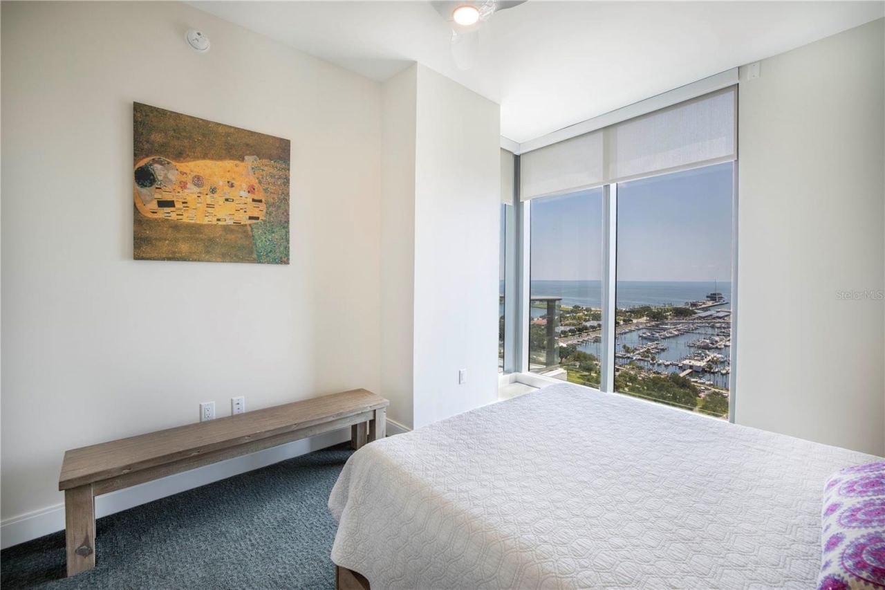 100 1st Avenue N, Unit 1804, Saint Petersburg, FL 33701 Photo