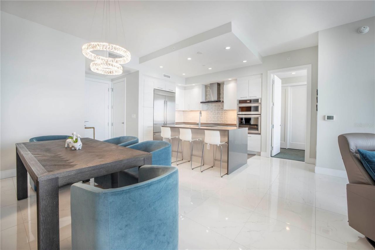 100 1st Avenue N, Unit 1804, Saint Petersburg, FL 33701 Photo