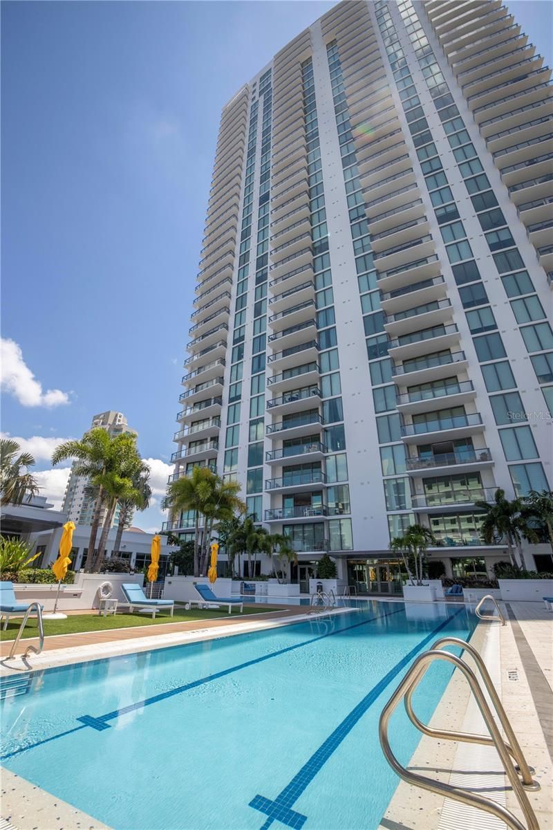 100 1st Avenue N, Unit 1804, Saint Petersburg, FL 33701 Photo