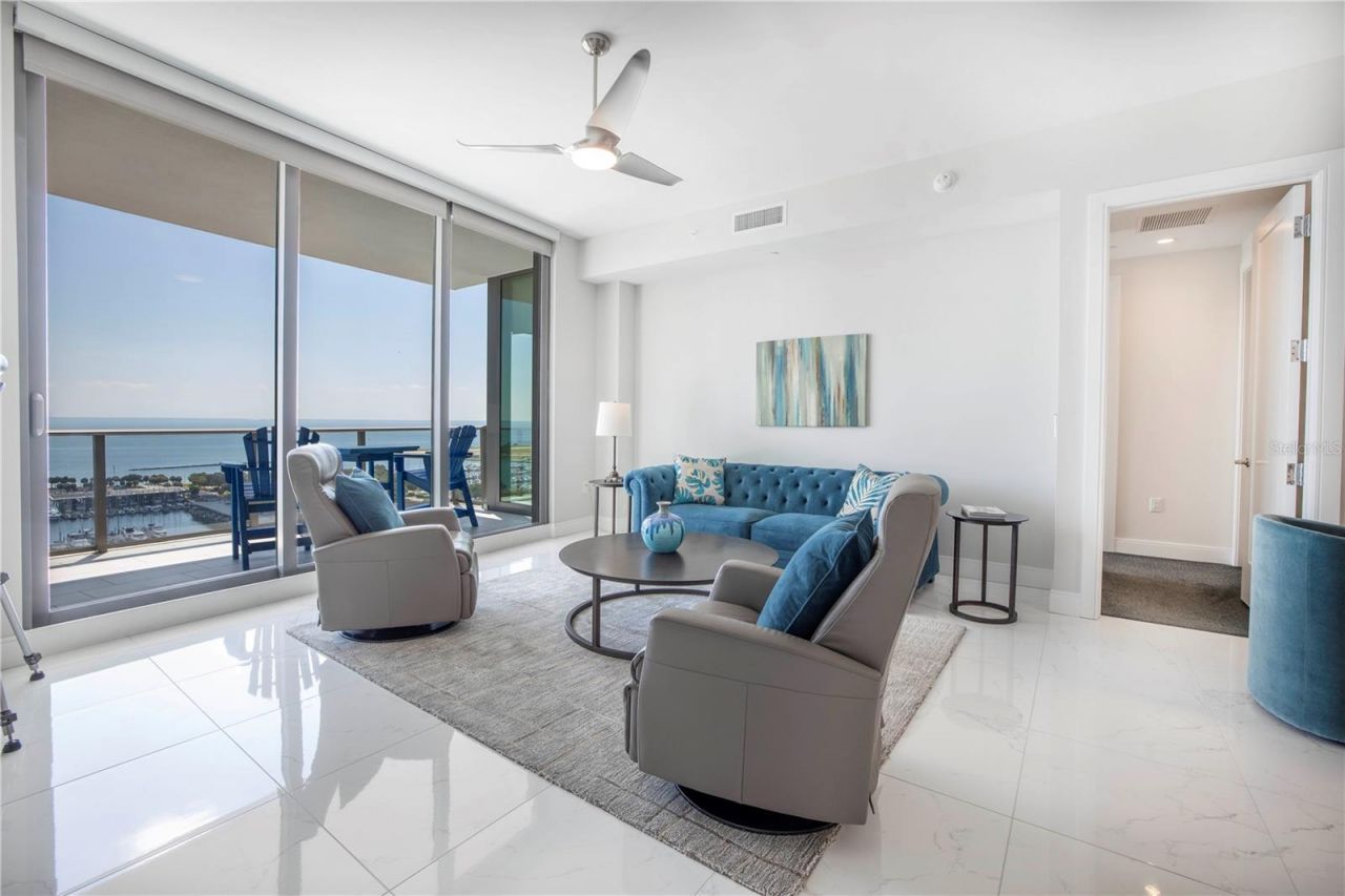 100 1st Avenue N, Unit 1804, Saint Petersburg, FL 33701 Photo