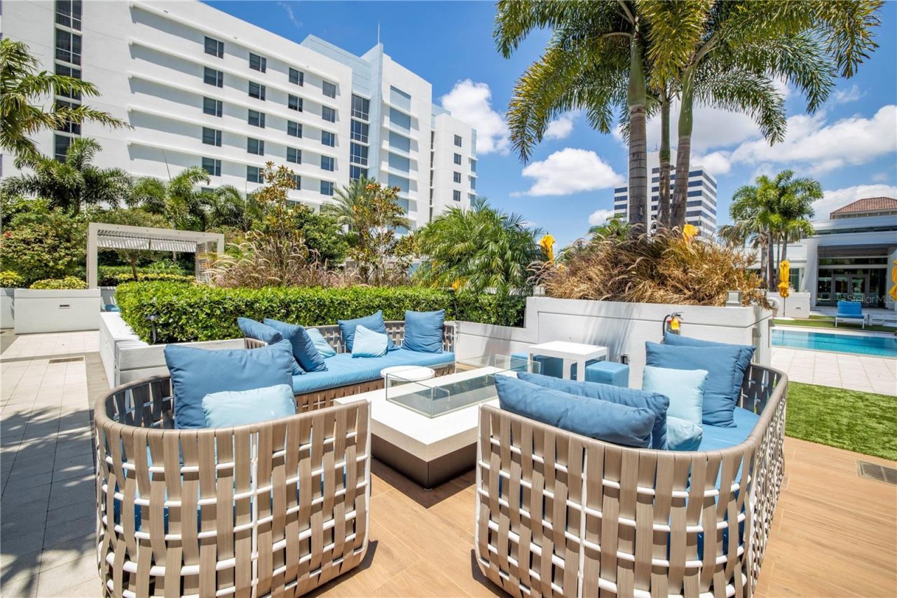 100 1st Avenue N, Unit 1804, Saint Petersburg, FL 33701 Photo