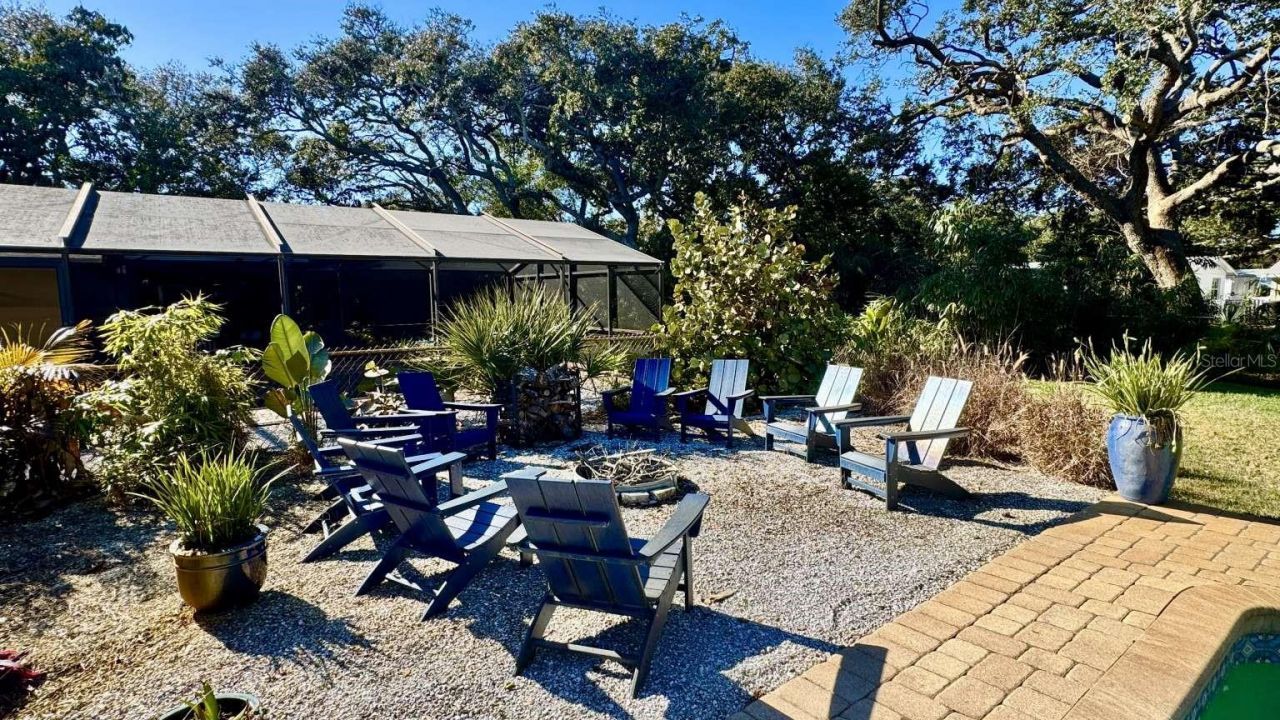 812 E 13th Avenue, New Smyrna Beach, FL 32169 Photo