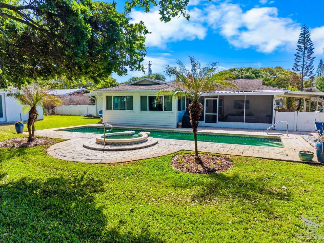 812 E 13th Avenue, New Smyrna Beach, FL 32169 Photo