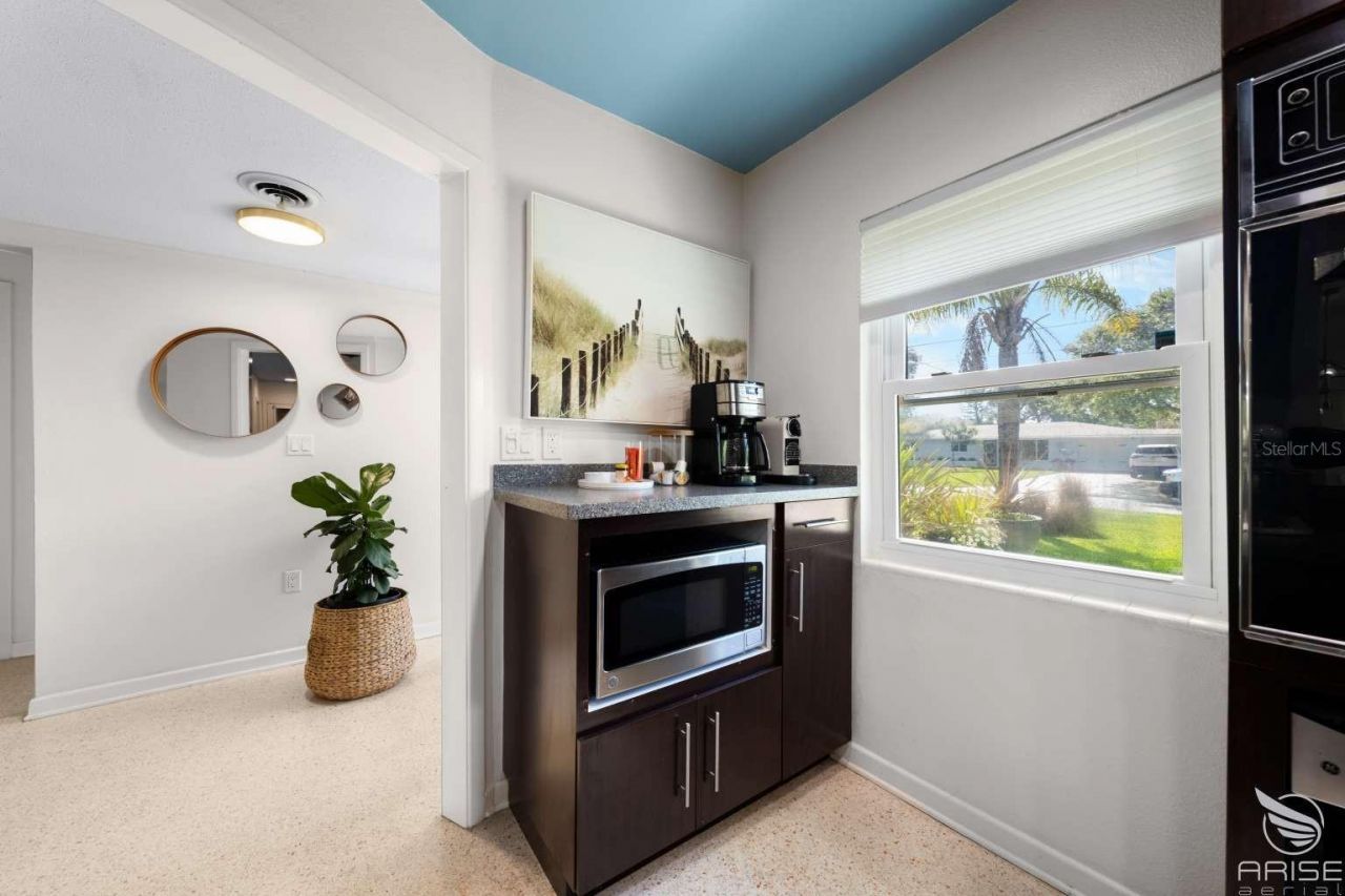 812 E 13th Avenue, New Smyrna Beach, FL 32169 Photo