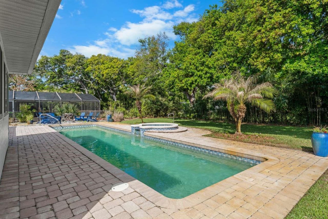 812 E 13th Avenue, New Smyrna Beach, FL 32169 Photo