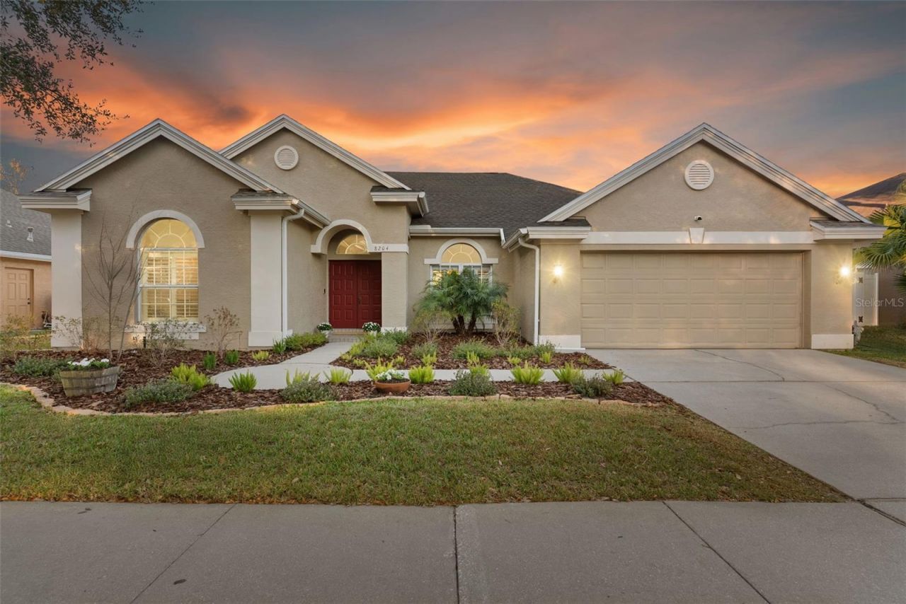 8204 Ginger Pine Way, Tampa, FL 33647 Main Photo