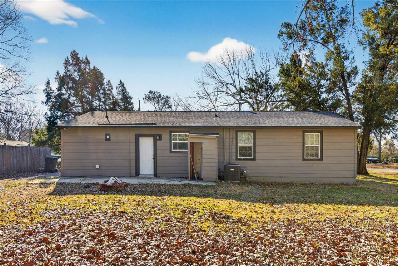 228 Laurel Avenue Photo 22