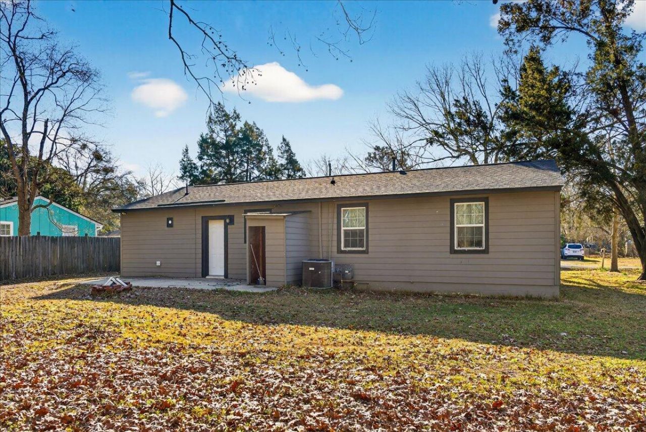 228 Laurel Avenue Photo 24