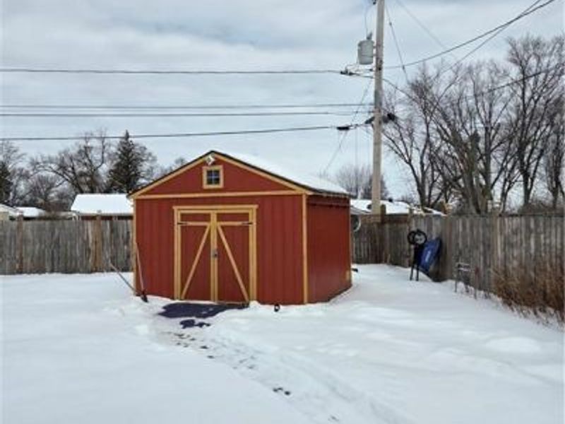 604 Franklin Avenue, Englewood, OH 45322 Photo 3