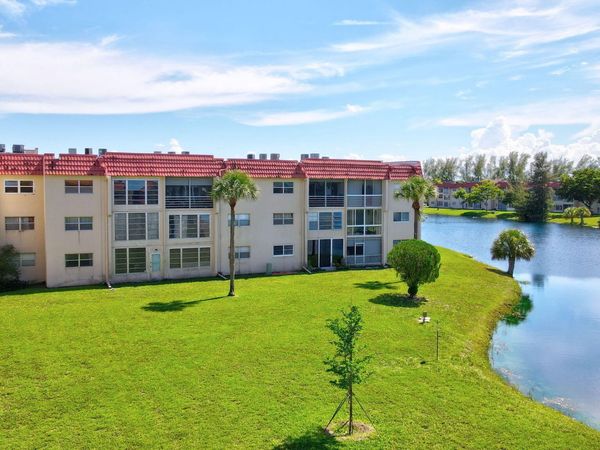 2751 E Sunrise Lakes Drive, Unit 204, Sunrise, FL 33322