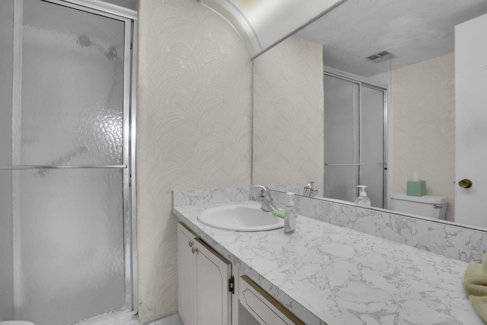 2751 E Sunrise Lakes Drive, Unit 204, Sunrise, FL 33322 Photo