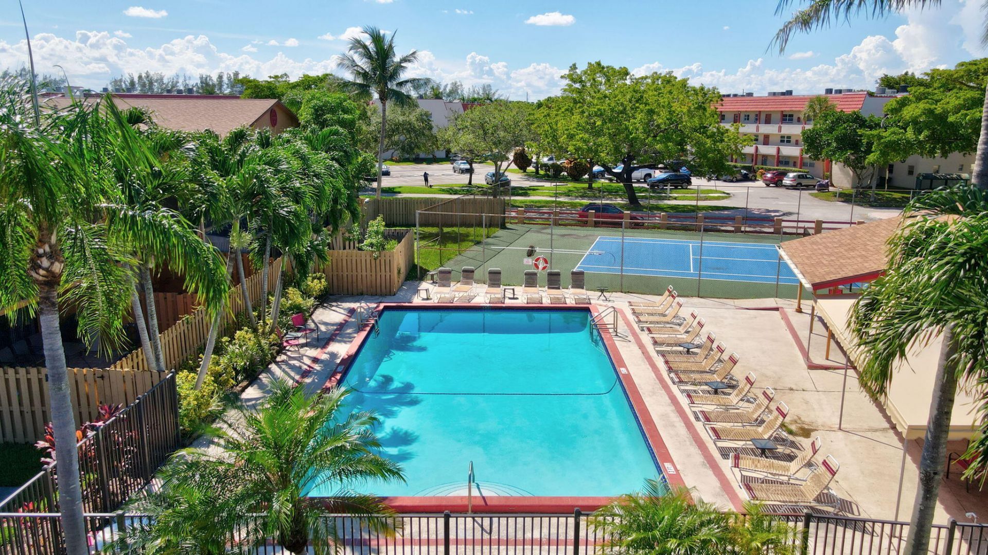 2751 E Sunrise Lakes Drive, Unit 204, Sunrise, FL 33322 Photo