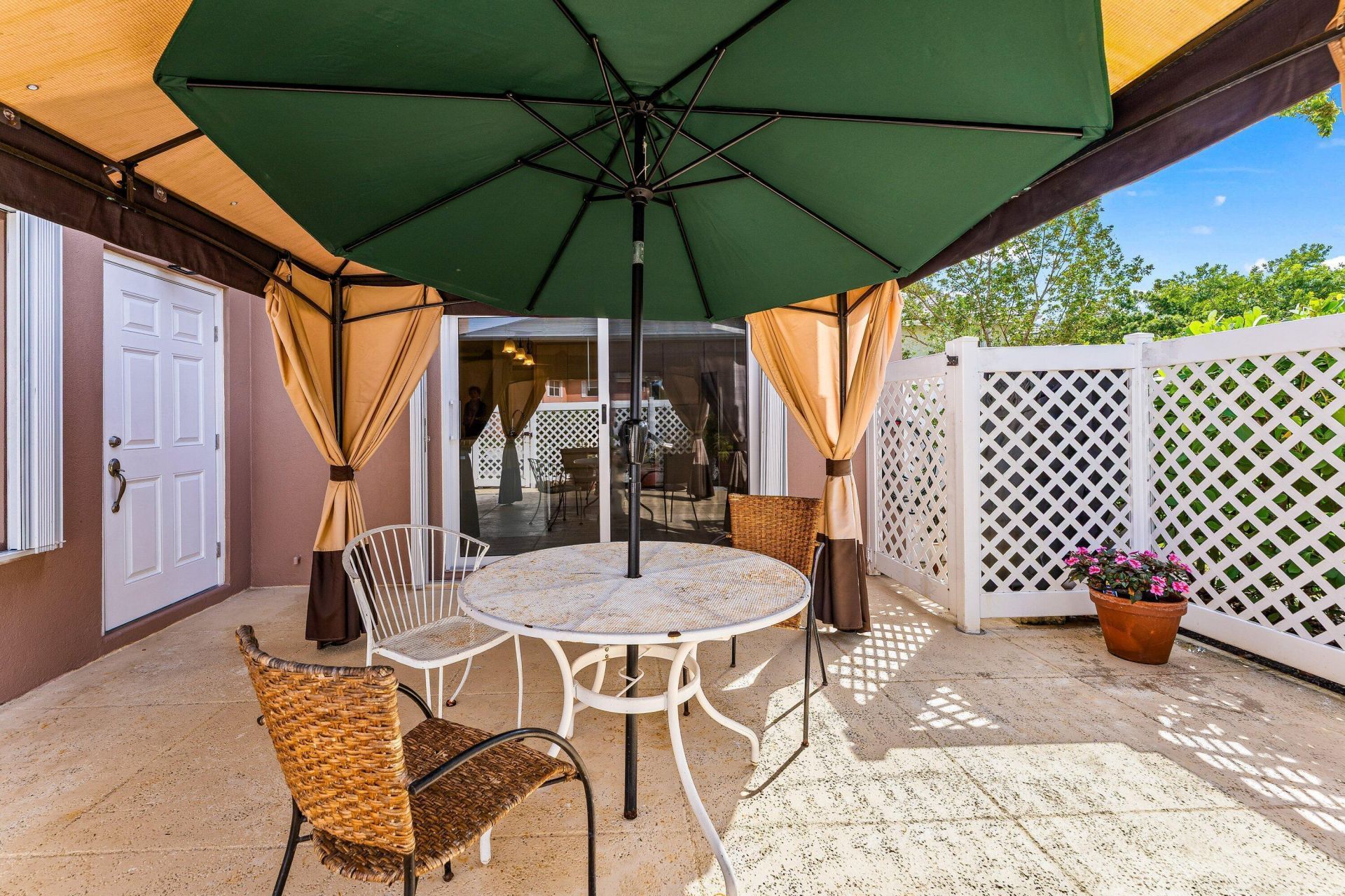 3136 Kingston Court, West Palm Beach, FL 33409 Photo