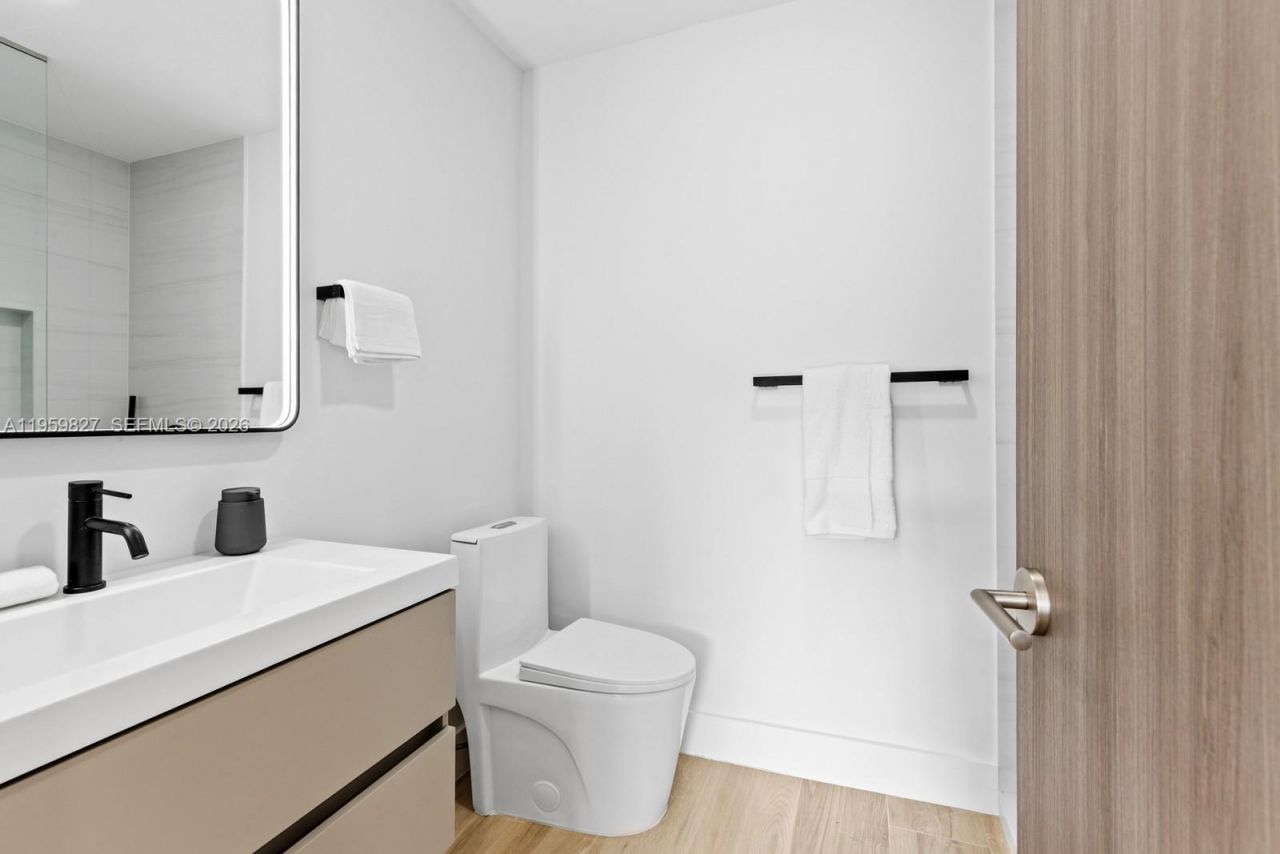 85 W Shore Dr W, Miami, FL 33133 Photo